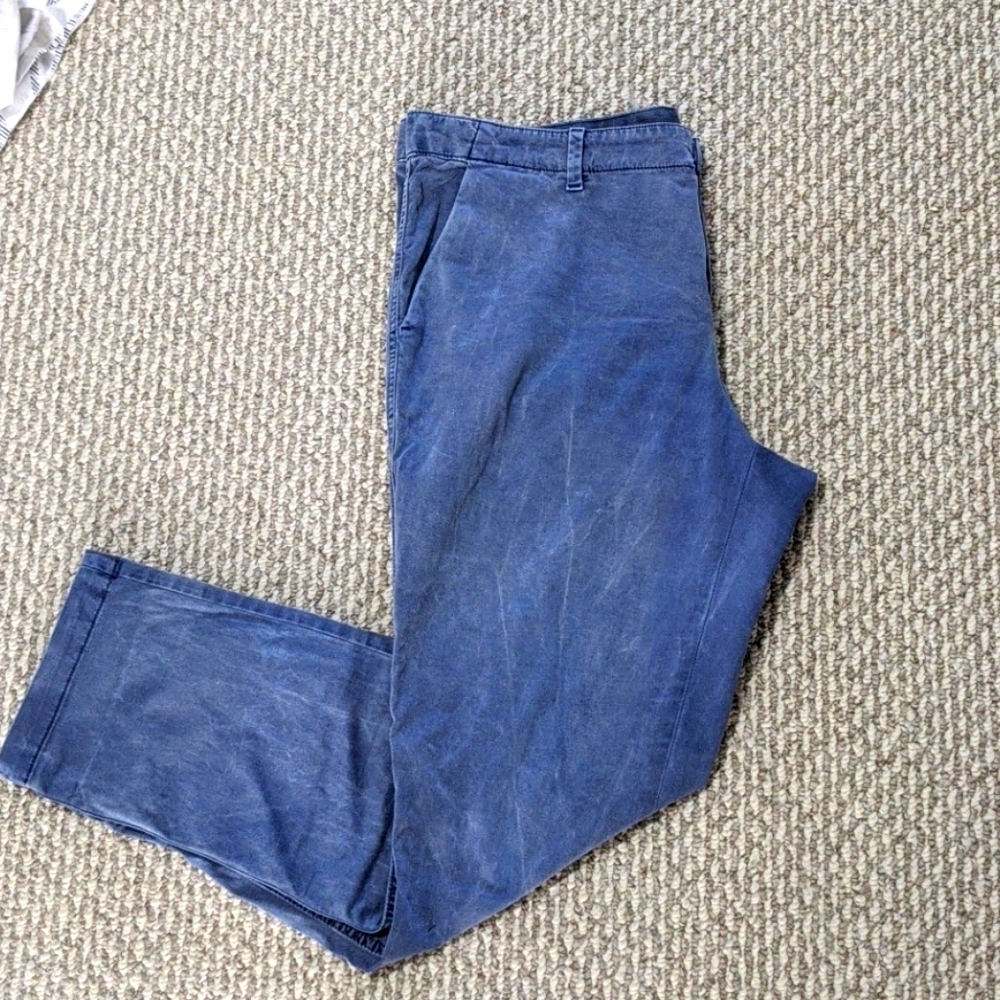 Gap Straight-leg Chino